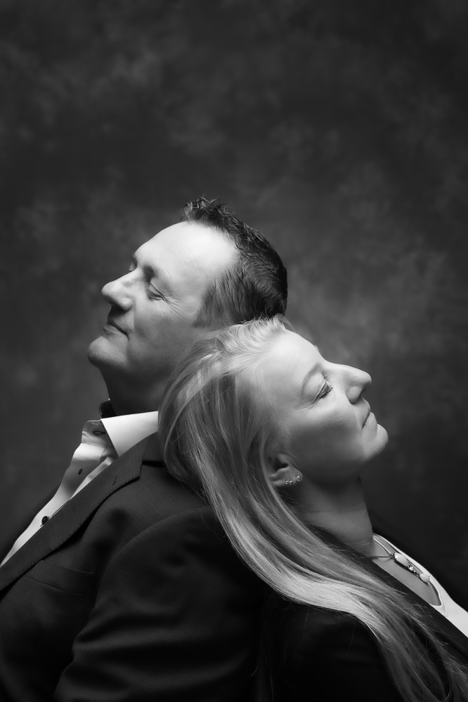 Paar in Schwarz-Weiß